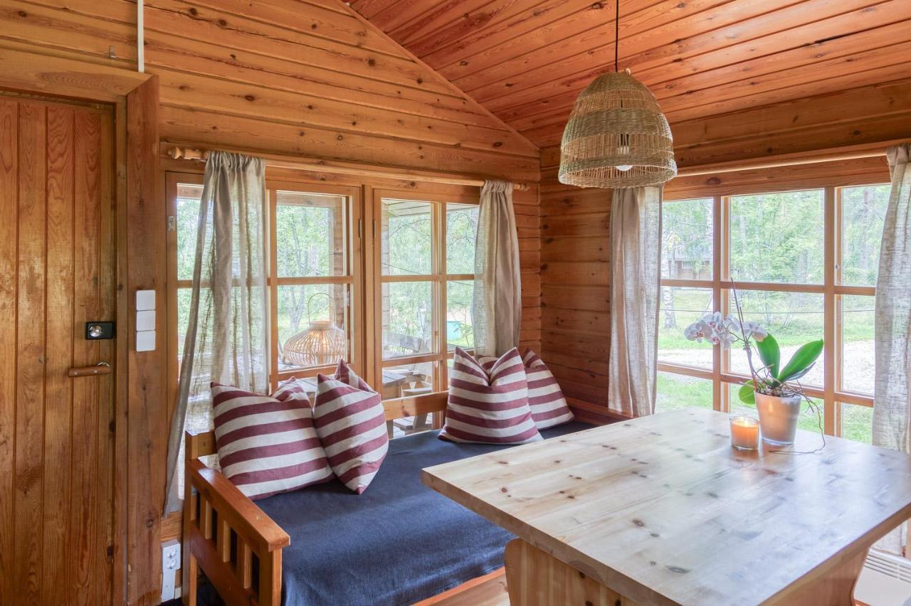 Pinetree Cottages Cozy Log Cabin Kalanti Bagian luar foto