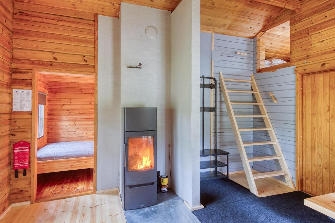 Pinetree Cottages Cozy Log Cabin Kalanti Bagian luar foto